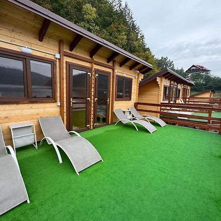Holiday Bicaz Bungalows On The Lake Exteriör bild