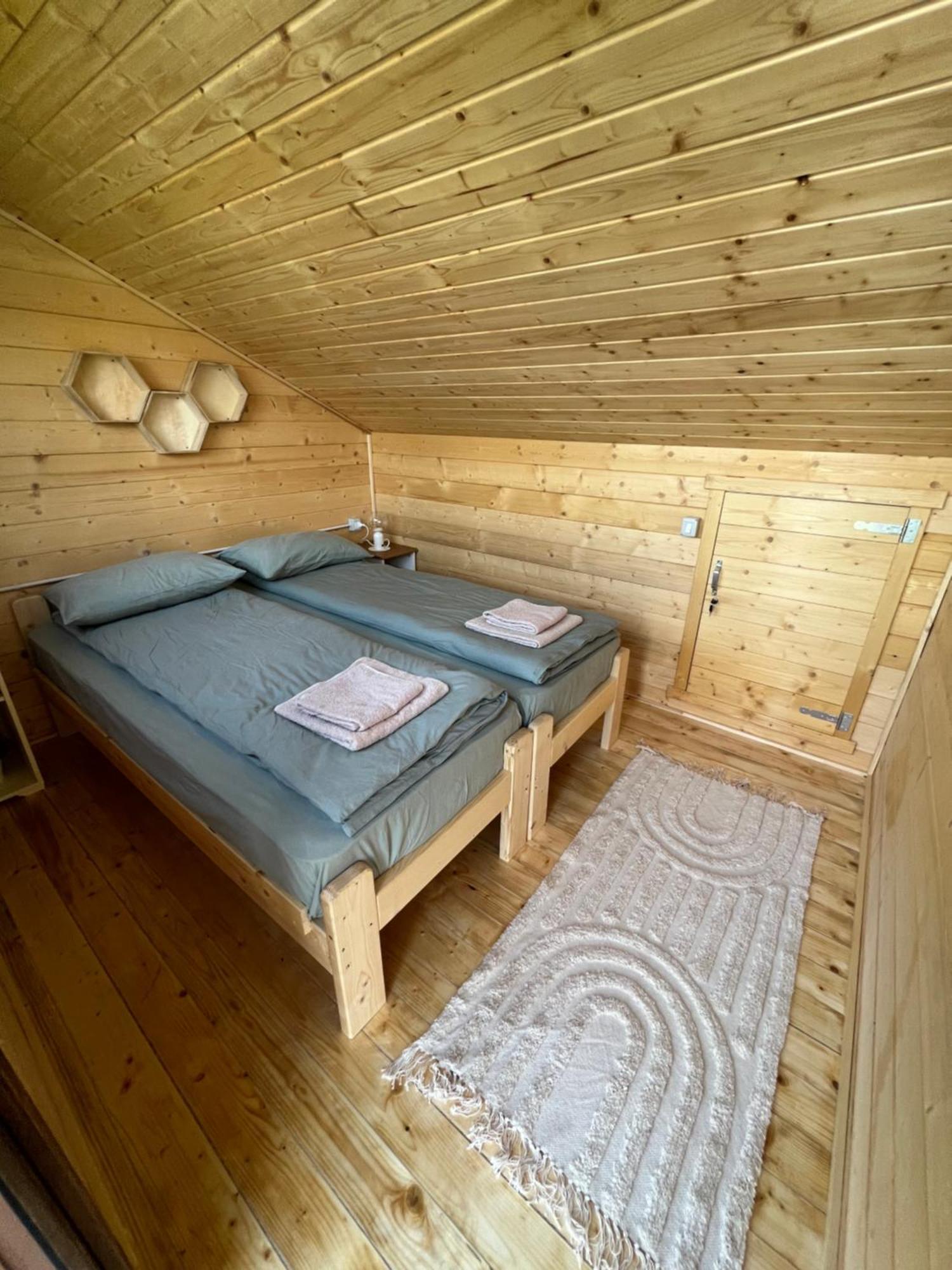 Holiday Bicaz Bungalows On The Lake Exteriör bild