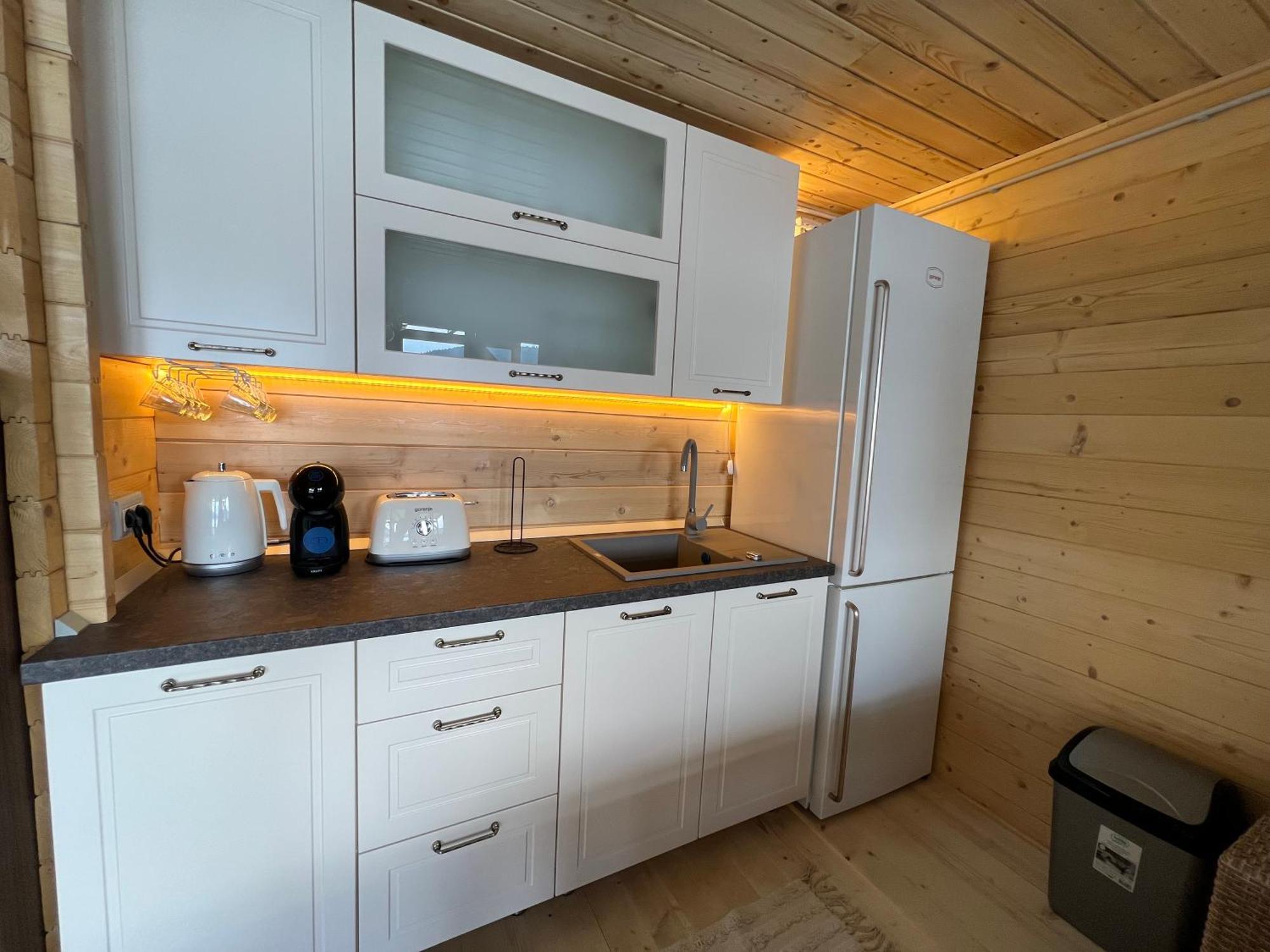 Holiday Bicaz Bungalows On The Lake Exteriör bild