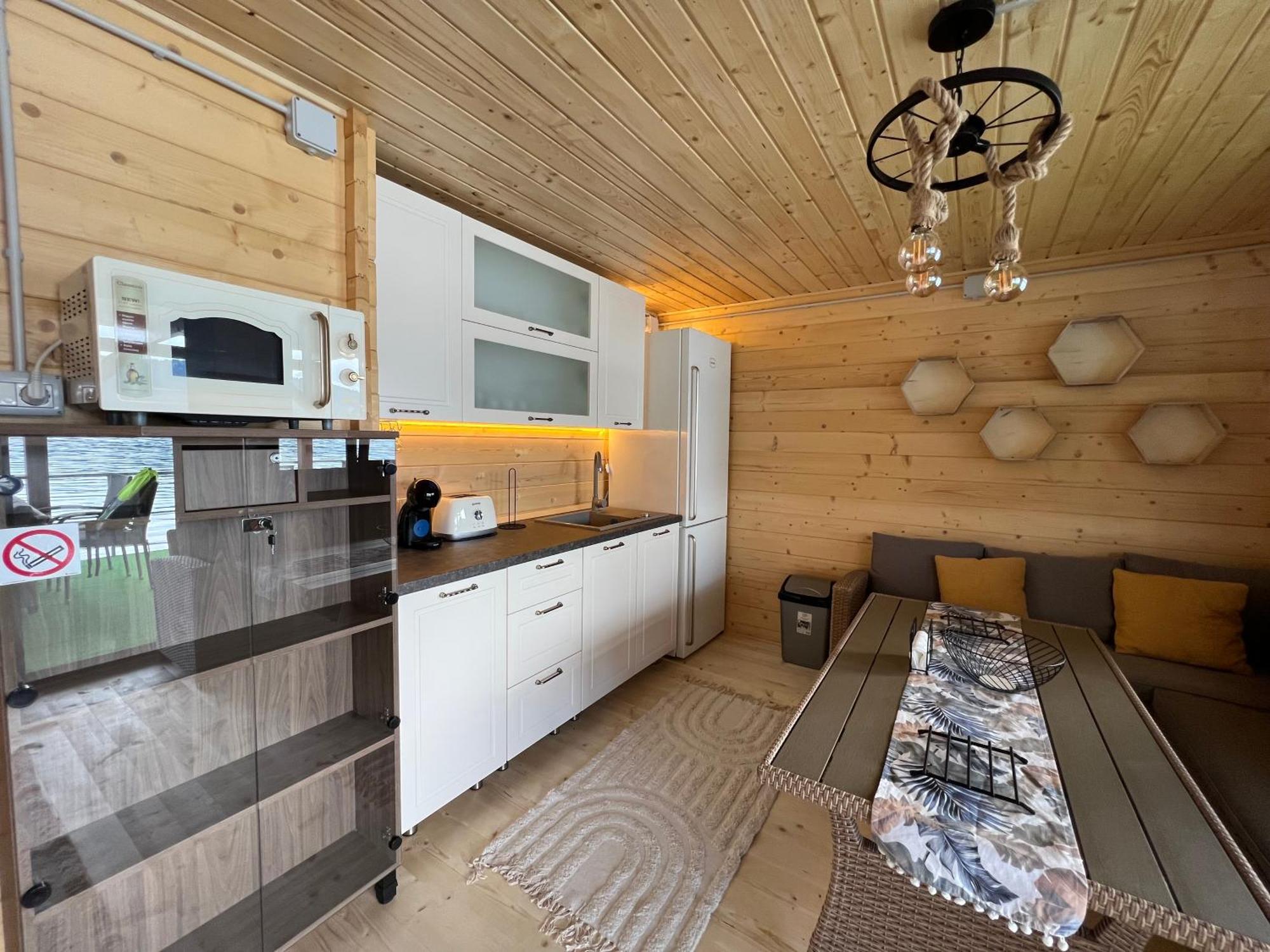 Holiday Bicaz Bungalows On The Lake Exteriör bild