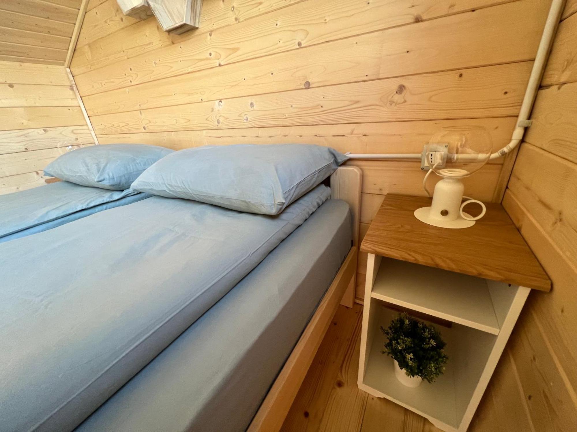 Holiday Bicaz Bungalows On The Lake Exteriör bild