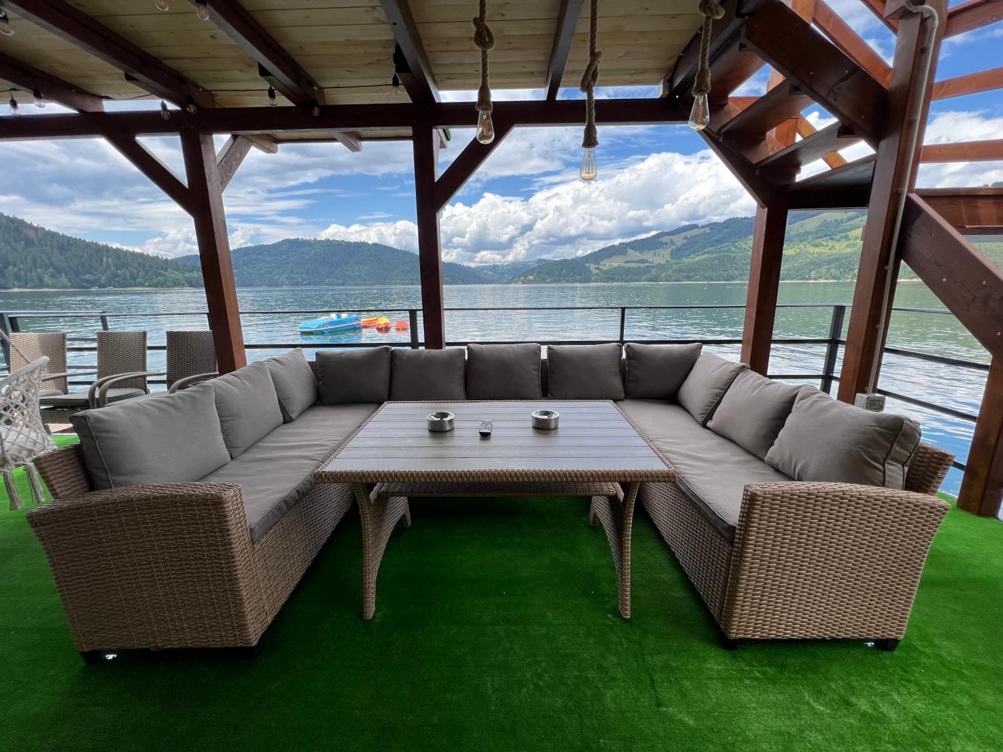 Holiday Bicaz Bungalows On The Lake Exteriör bild