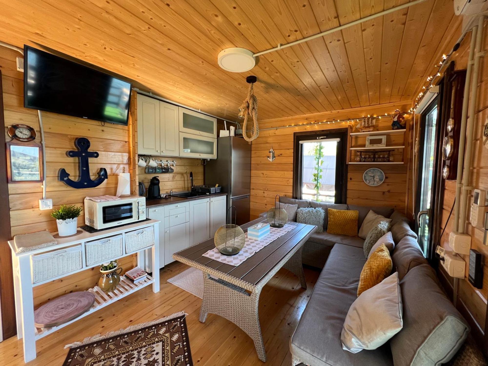 Holiday Bicaz Bungalows On The Lake Exteriör bild