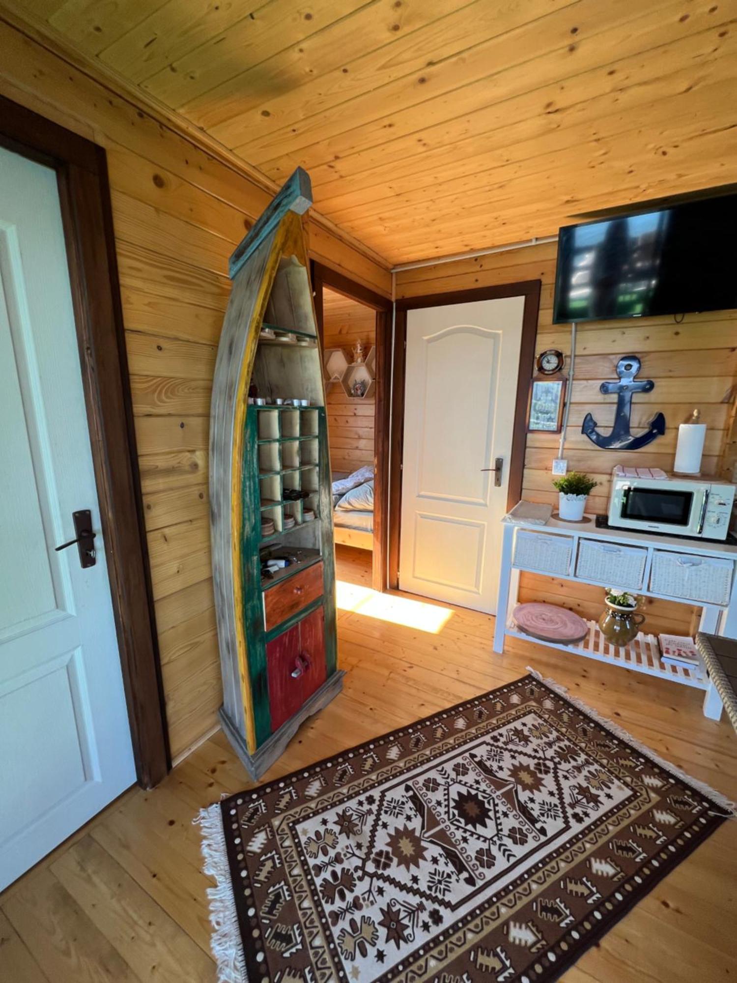 Holiday Bicaz Bungalows On The Lake Exteriör bild